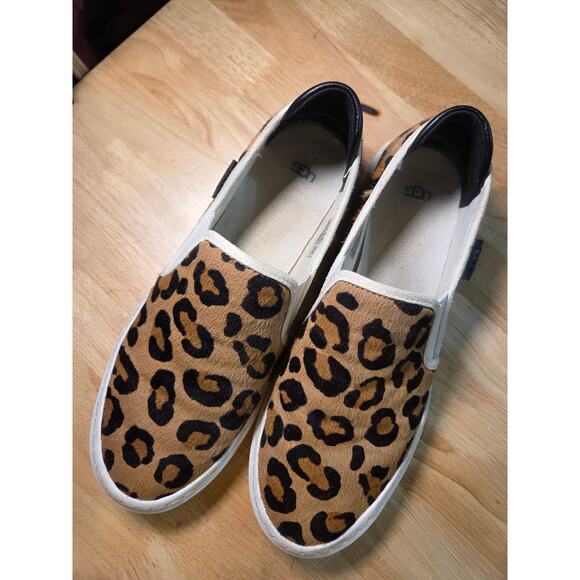 Ugg Cowhide Leather Leopard Animal Print Slide On Sneakers Size 10 Rubber Sole - Picture 2 of 7